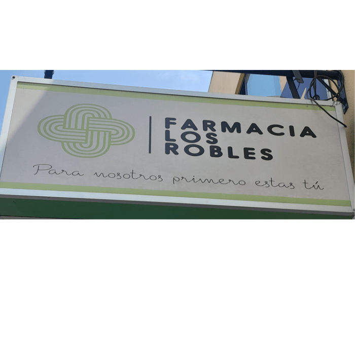 FARMACIA LOS ROBLES